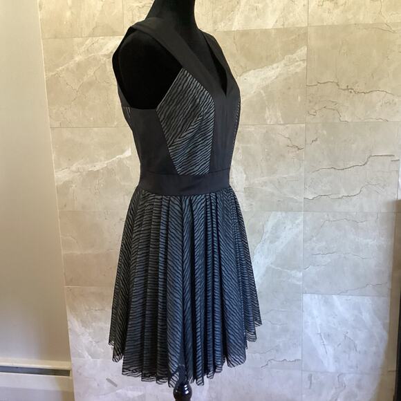 Robert Rodriguez Black Zebra Party Dress - 10 Fit & Flare Pleated Holiday $565 - Picture 6 of 9